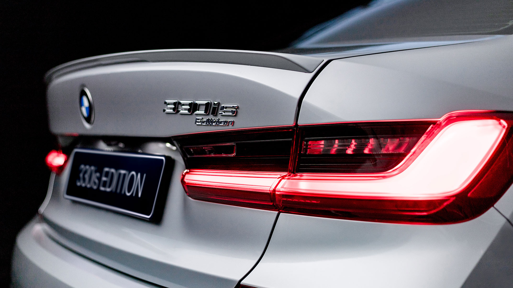 BMW 330is EDITION BMW 330is EDITION exterior